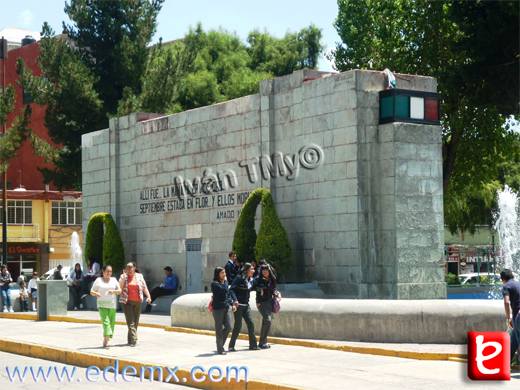 Monumento a los Nios Hroes, Ivn TMy, ID1551, 2012