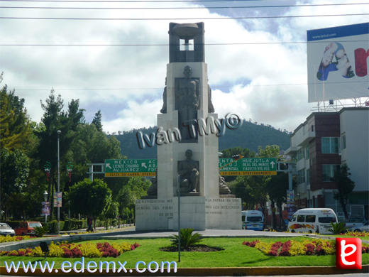 Monumento a la Revolucin, Ivn TMy, ID1576, 2012