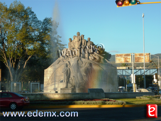 Glorieta a los Insurgentes, Ivn TMy, ID1581, 2012