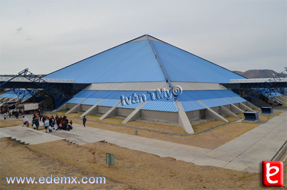 Polideportivo Carlos Martnez Balmori, Ivn TMy, ID1613, 2013