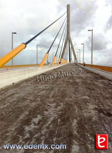 Puente de Tampico, ID1924, Hugo Muro, 2014