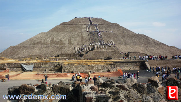 Piramide del Sol, ID1696, Iván TMy©, 2010