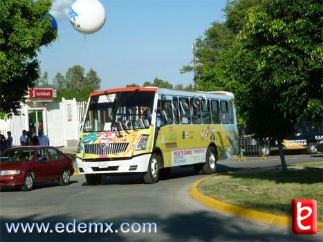 autobús, ID1385, Ivan TMy, 2011