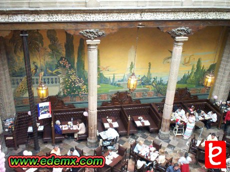 Casa de los Azulejos, Mural de Pavo Reales en el Restaurate. ID241, Ivan TMy, 2008